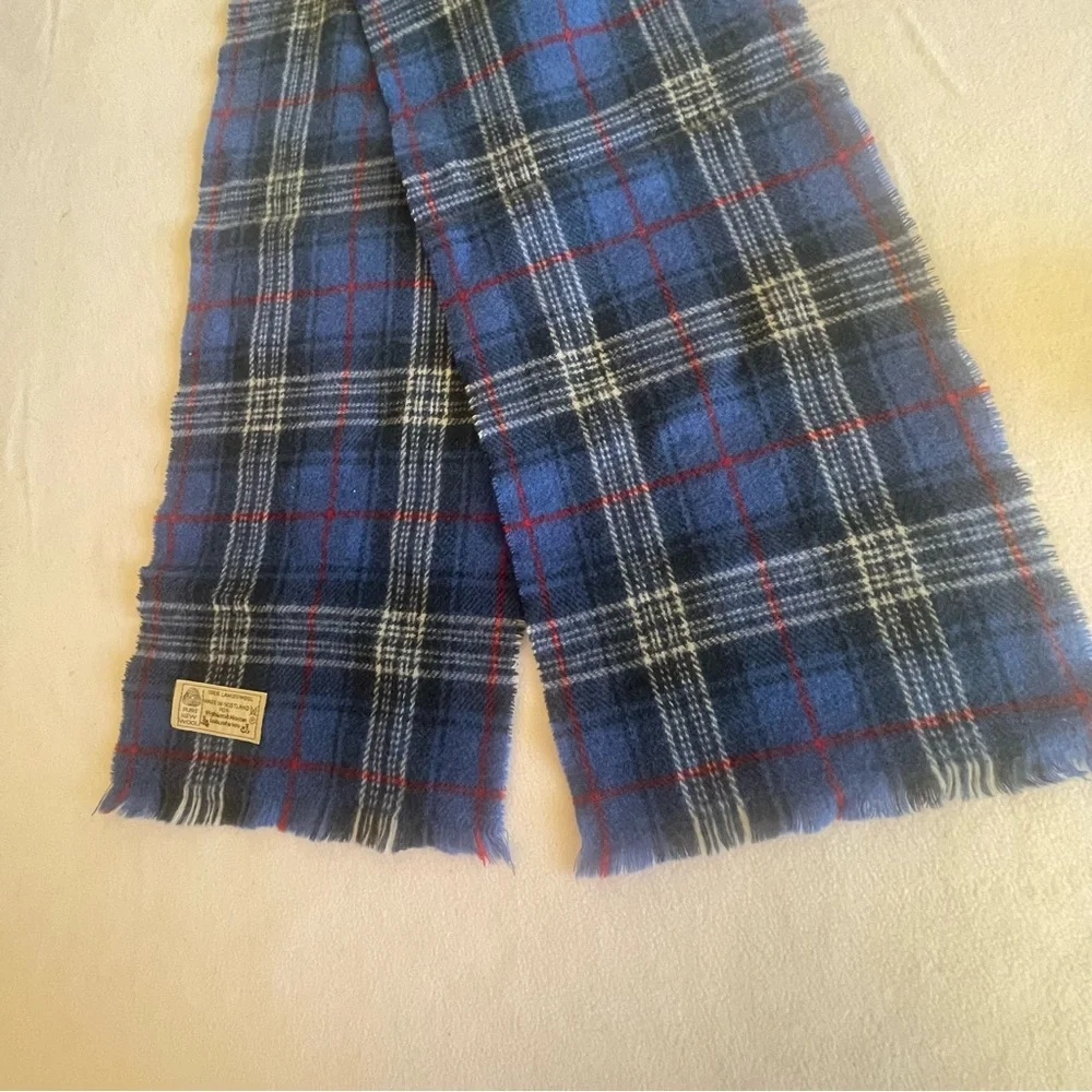 Vintage Blue Tartan 100% Lambswool Scarf Made in Scotland Heritage Wool Preppy